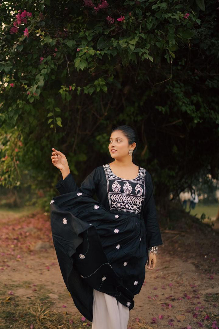 Black Hoor Chikankari Anarkali