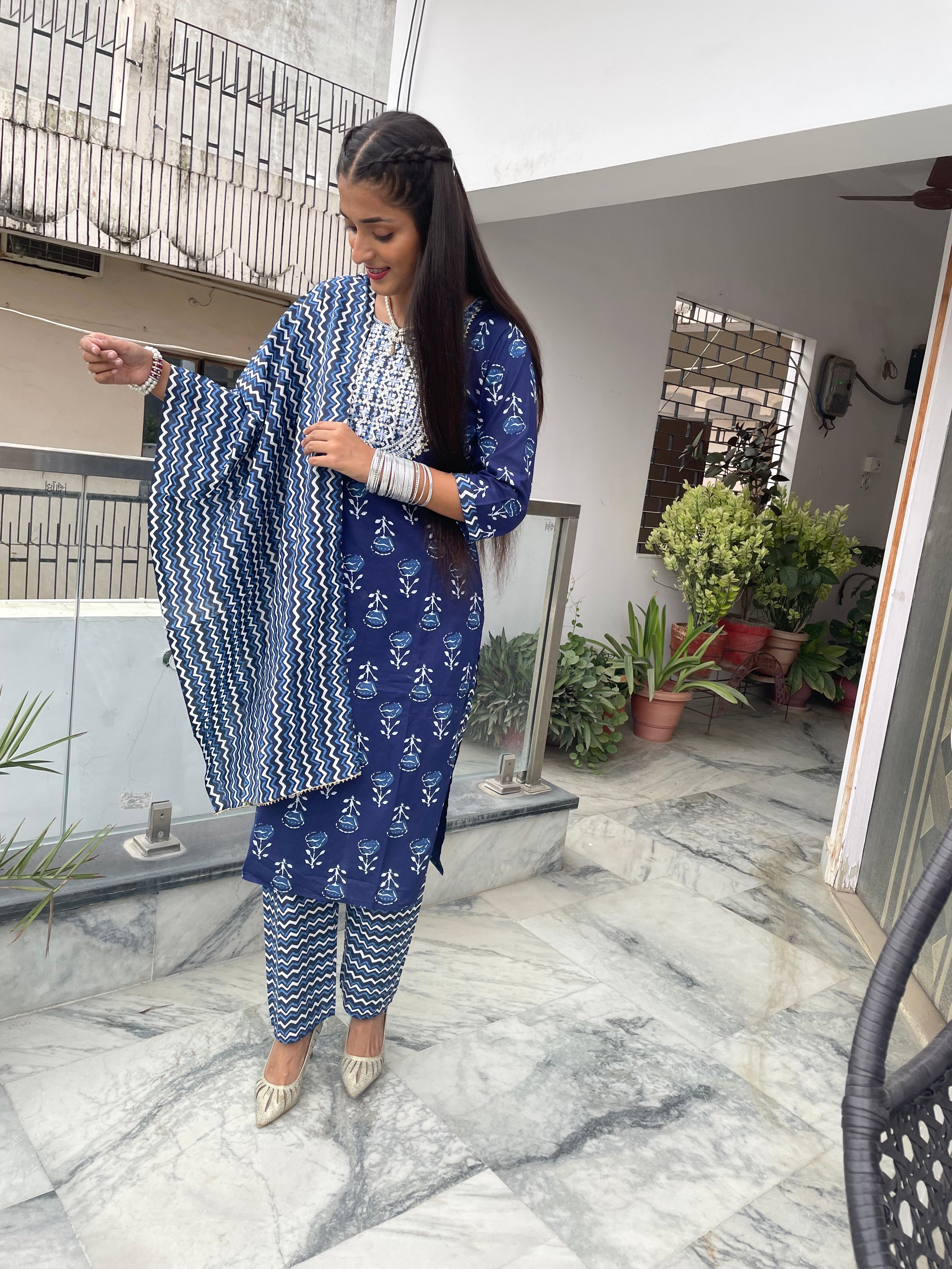 MOHINI VISCOSE CHIKANKARI KURTA SET