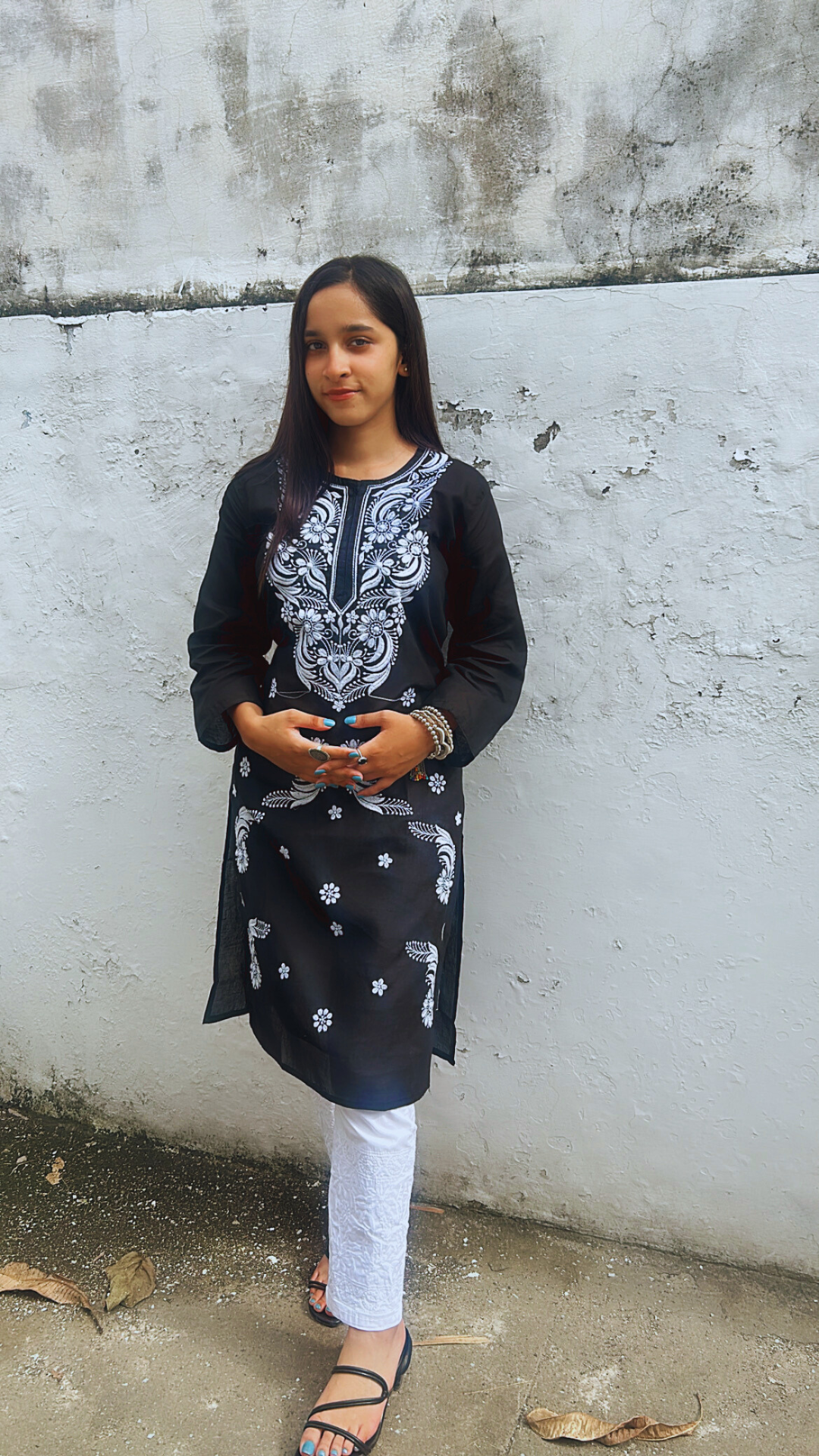 Black Aura Chikankari Kurti